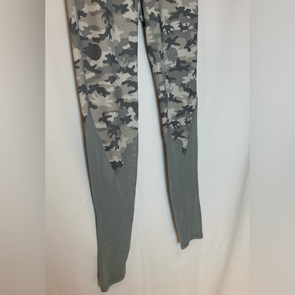 Star Wars leggings camouflage size small - Picture 4 of 10